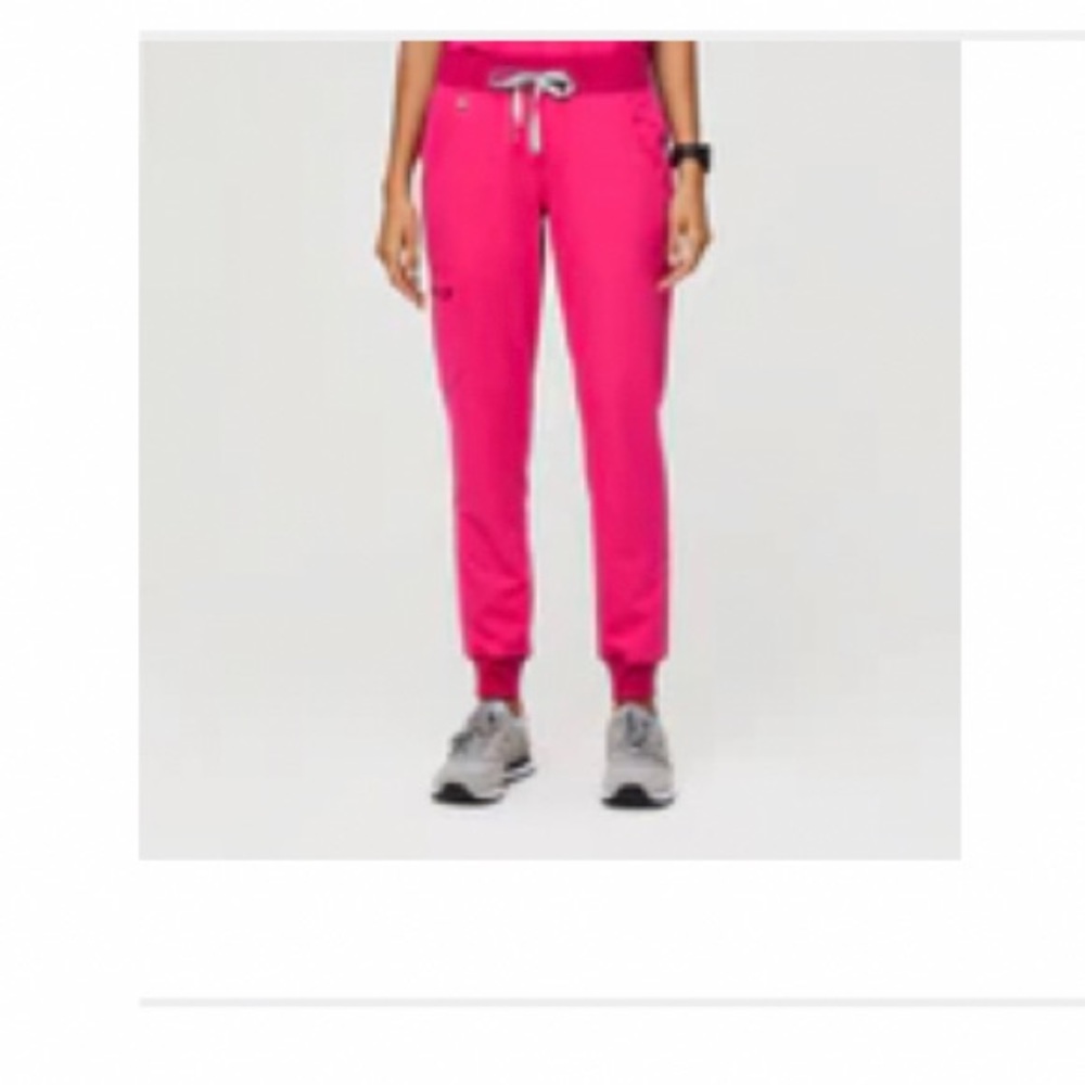 FIGS size medium PINK